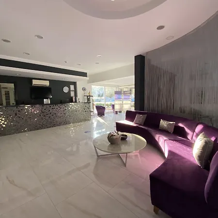 Hotel Ege Tulip Çeşme