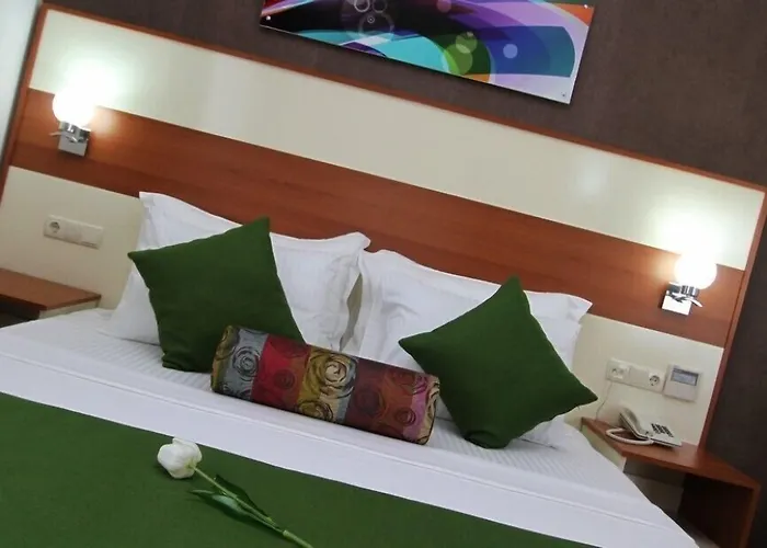 Hotell Ege Tulip Çeşme